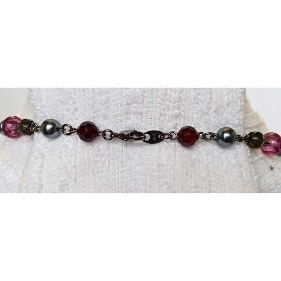 Avon Designer Signed "BW" Faux Pearl Red & Purple Acrylic Beaded Necklace 28 in - Picture 3 of 7